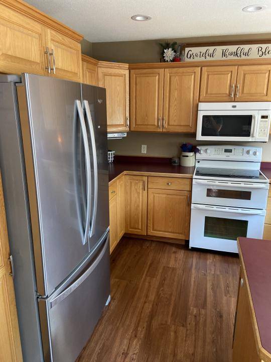 Owatonna, MN 55060,165 Oakwood LN