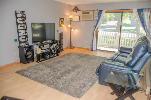 14115 Pennock AVE, Apple Valley, MN 55124