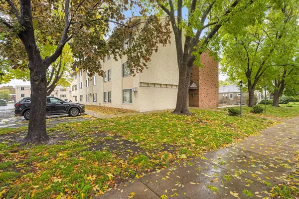 3729 Snelling AVE, Minneapolis, MN 55406