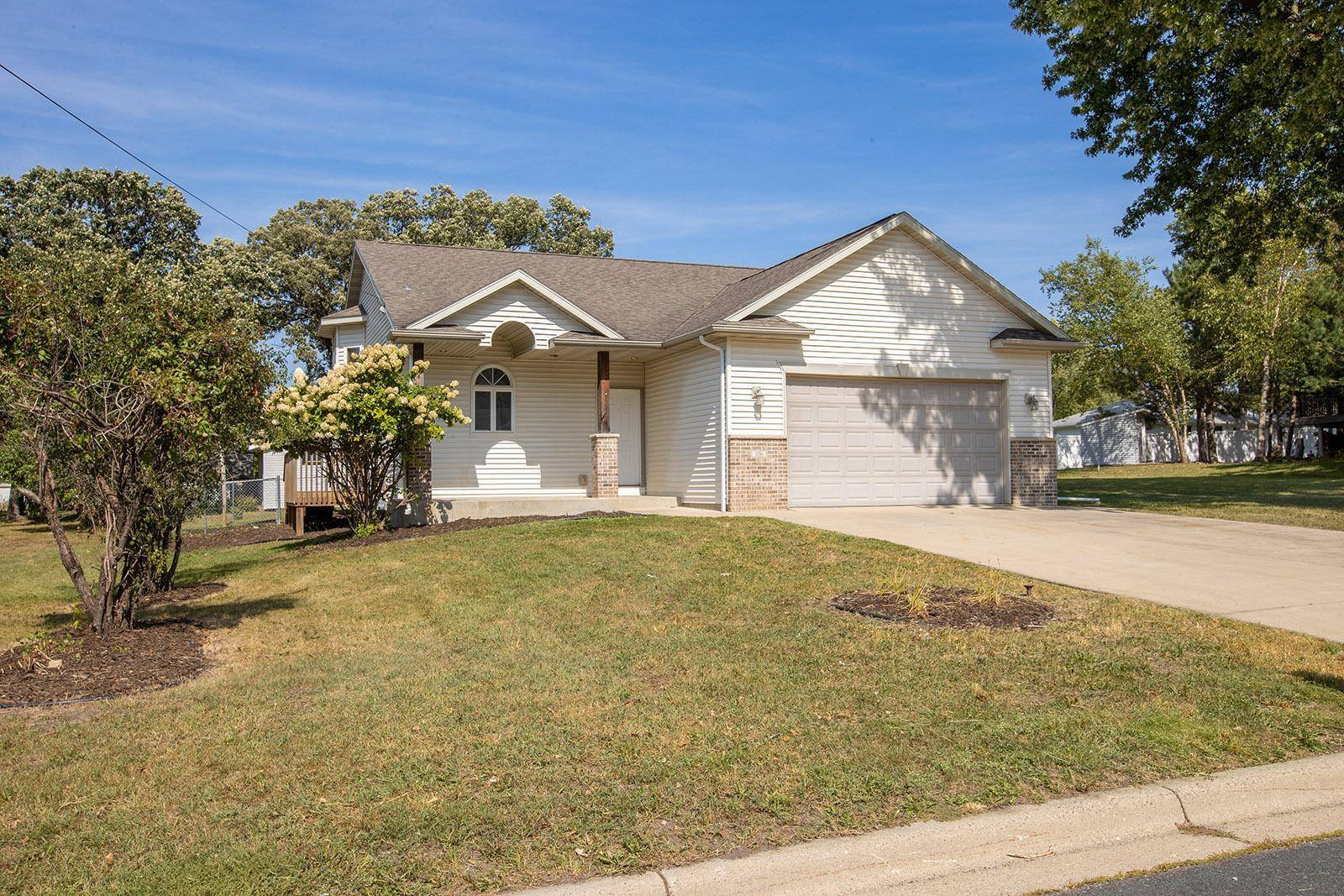 106 13th ST, Zumbrota, MN 55992