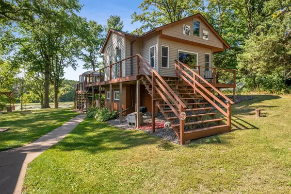 1165 Birchwood LN, Amery, WI 54001