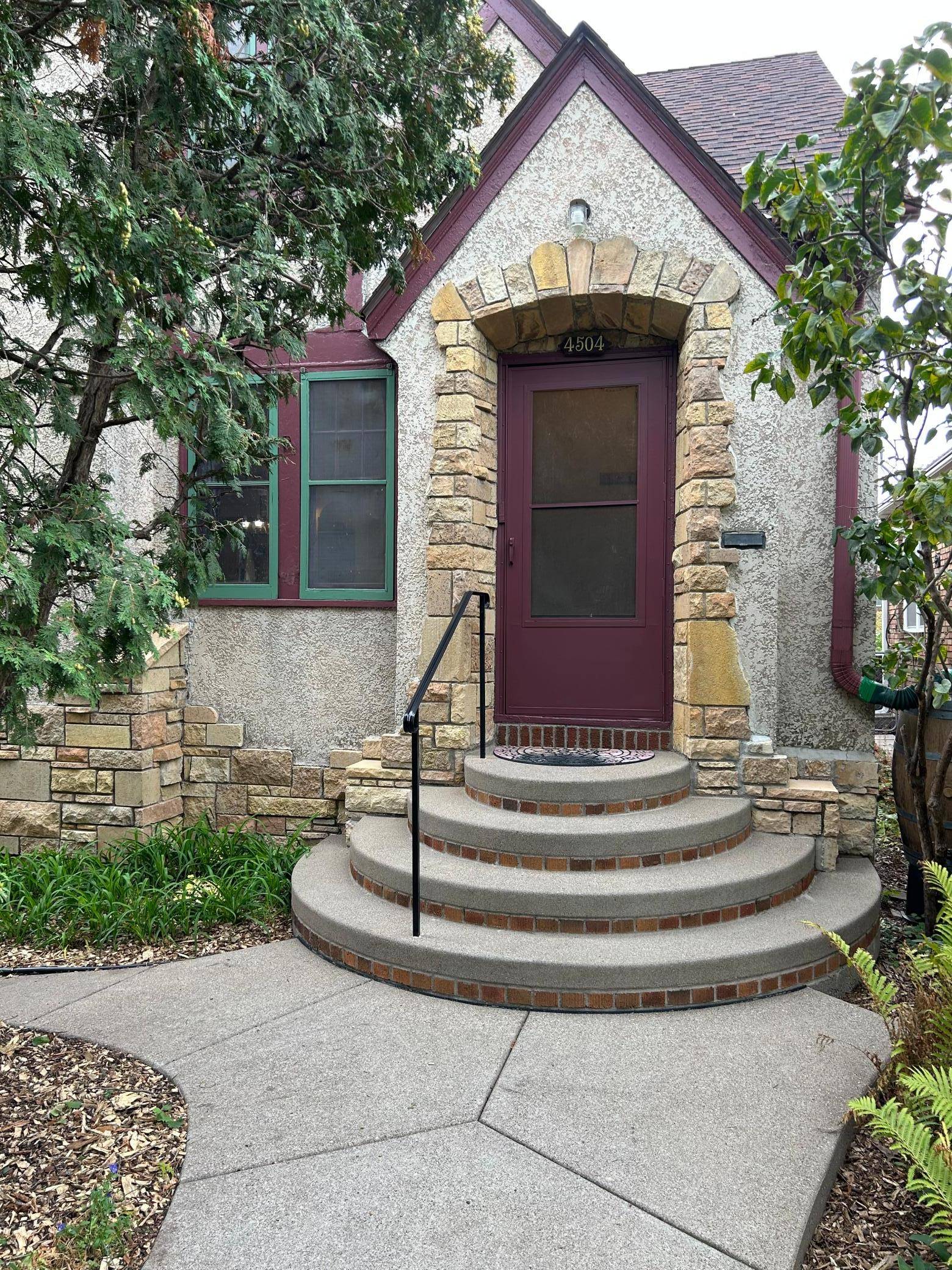 Minneapolis, MN 55407,4504 Oakland AVE