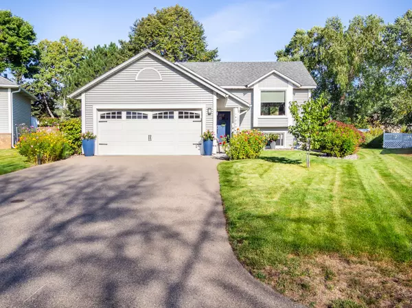 14223 Dearborn PATH, Rosemount, MN 55068