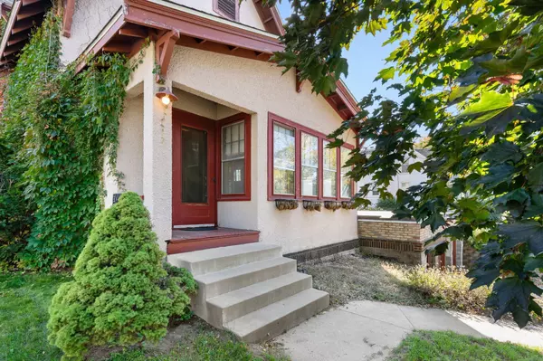 Cannon Falls, MN 55009,207 1st ST N