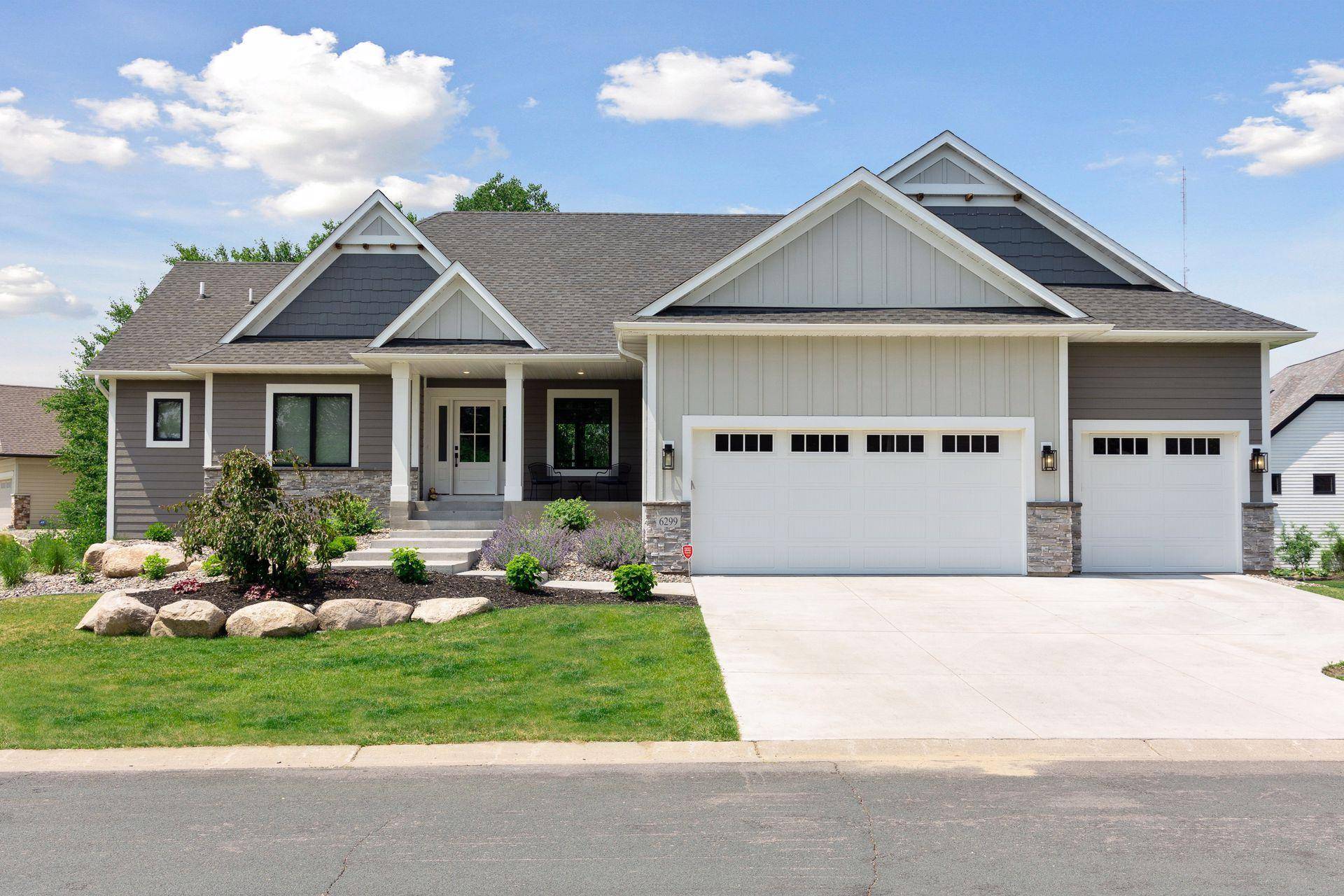 6299 Red Fox RD,  Lino Lakes,  MN 55014