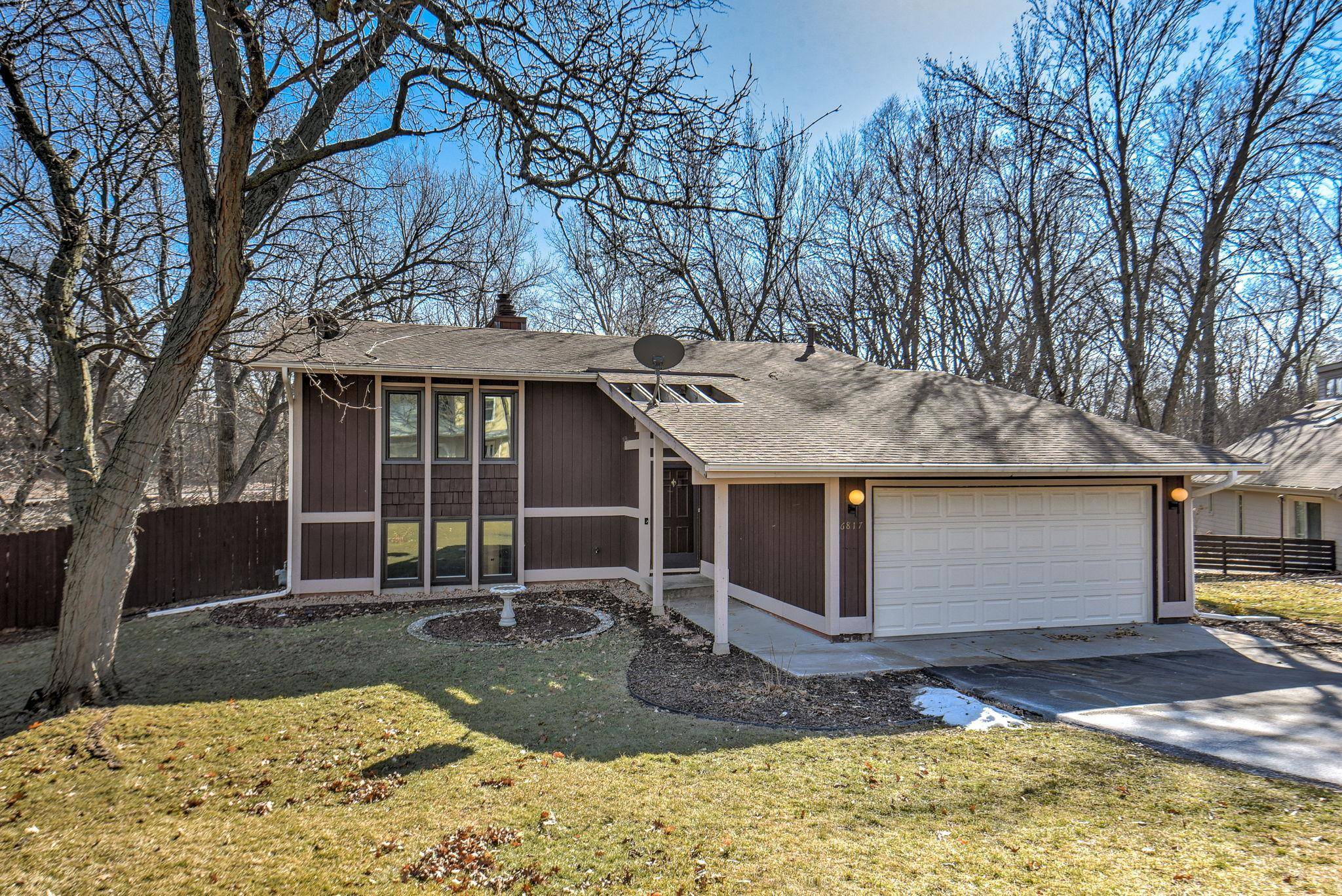 6817 83rd Street TER, Bloomington, MN 55438