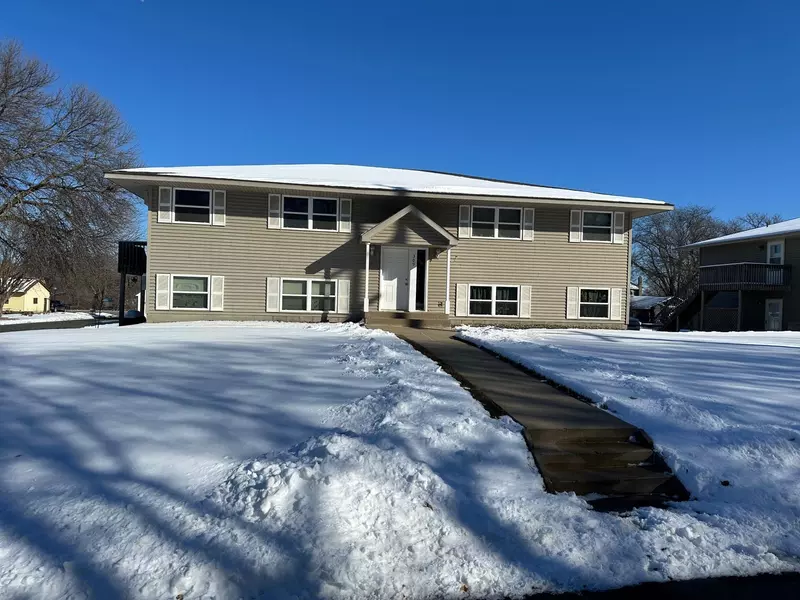 309 5th AVE NW, New Prague, MN 56071