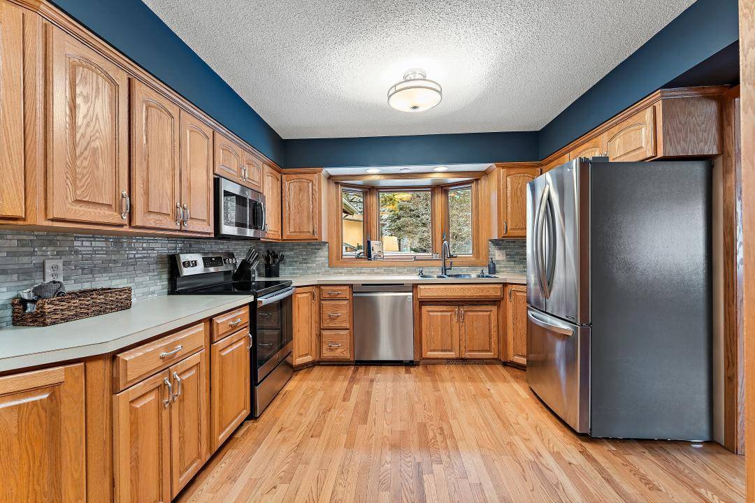 Woodbury, MN 55125,1765 Evergreen DR