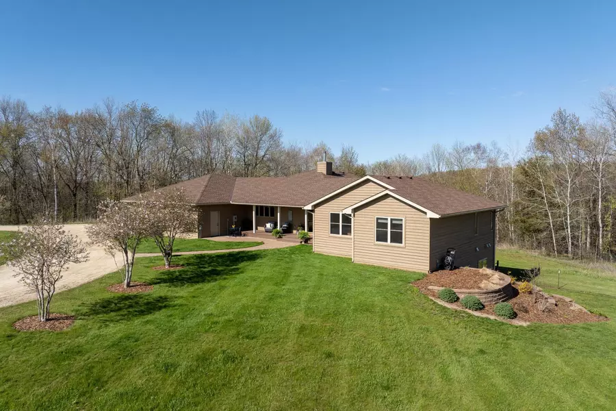 37434 65th AVE, Cannon Falls, MN 55009