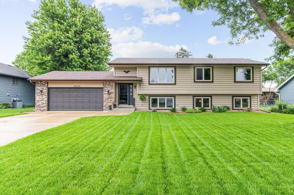 16234 Fairgreen AVE, Rosemount, MN 55068