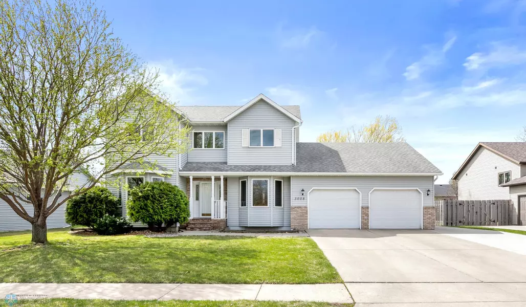 3008 37 1/2 AVE S, Fargo, ND 58104