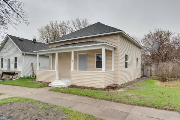 104 2nd ST NE, Barnesville, MN 56514