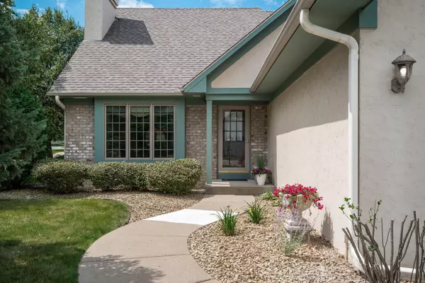 Chanhassen, MN 55317,8330 Essex RD