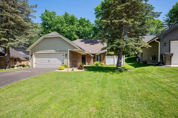 6123 Concord Hill LN, Minnetonka, MN 55345