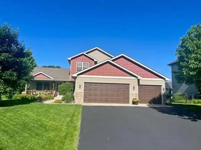 3089 Kalberg CT NE, Saint Michael, MN 55376