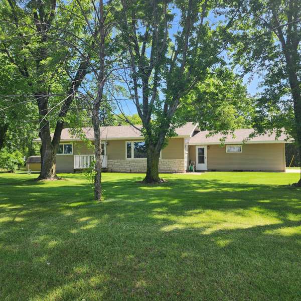 15036 10th ST, Clear Lake, MN 55319