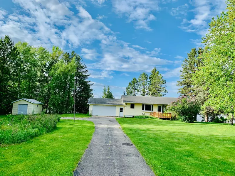 604 4th ST NE, Baudette, MN 56623