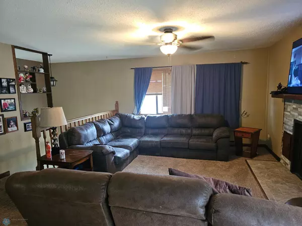 Mapleton, ND 58059,102 Maple DR