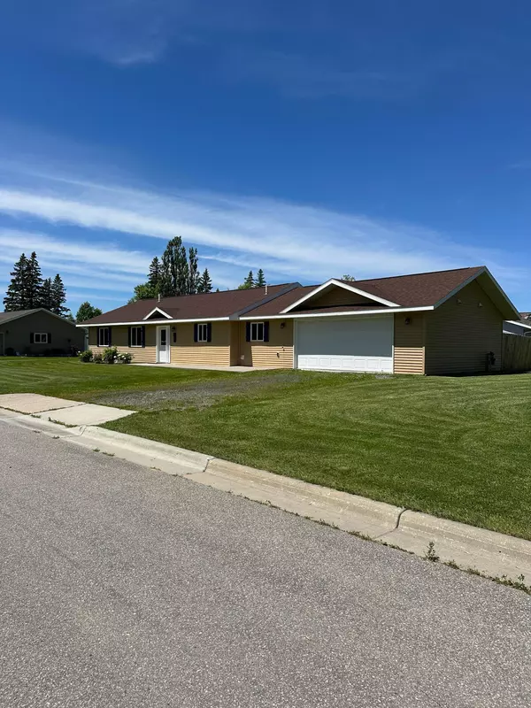 Baudette, MN 56623,502 1st ST SE