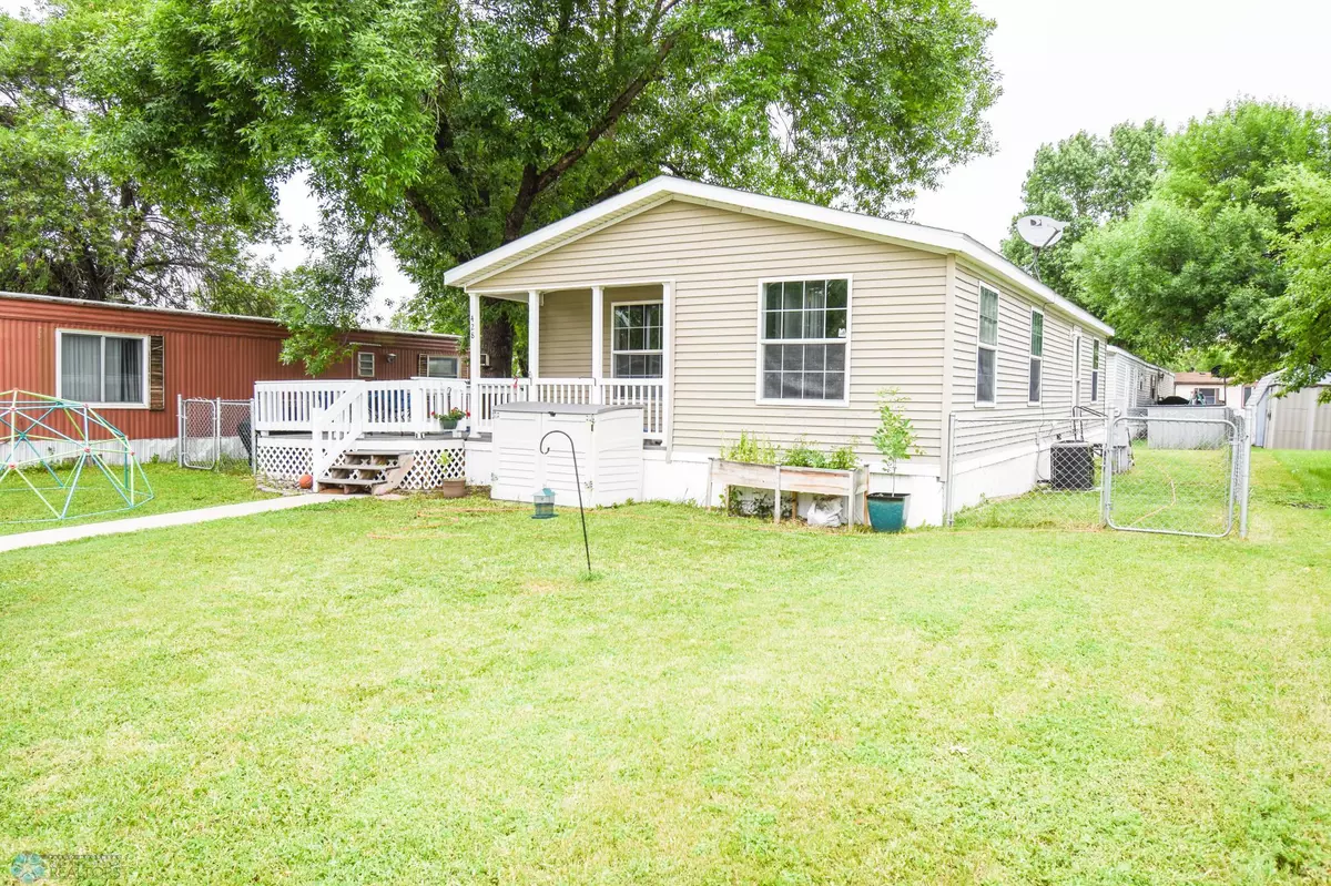 Fargo, ND 58103,428 Baja Ln