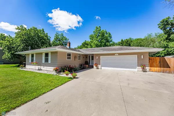 Moorhead, MN 56560,6409 2nd ST N