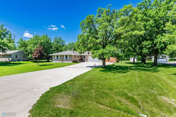 Moorhead, MN 56560,6409 2nd ST N