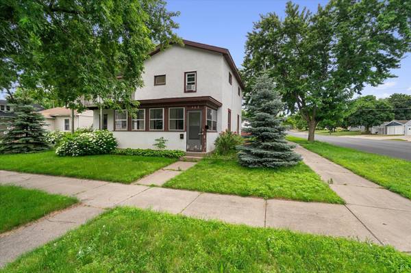 402 4th AVE E, Shakopee, MN 55379