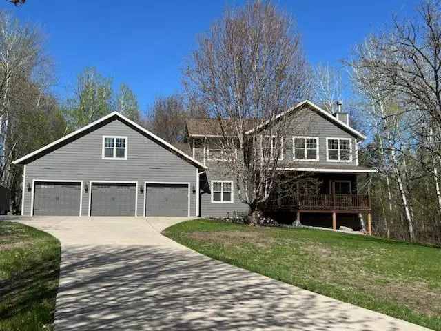 Brainerd, MN 56401,998 Gull Meadows LN