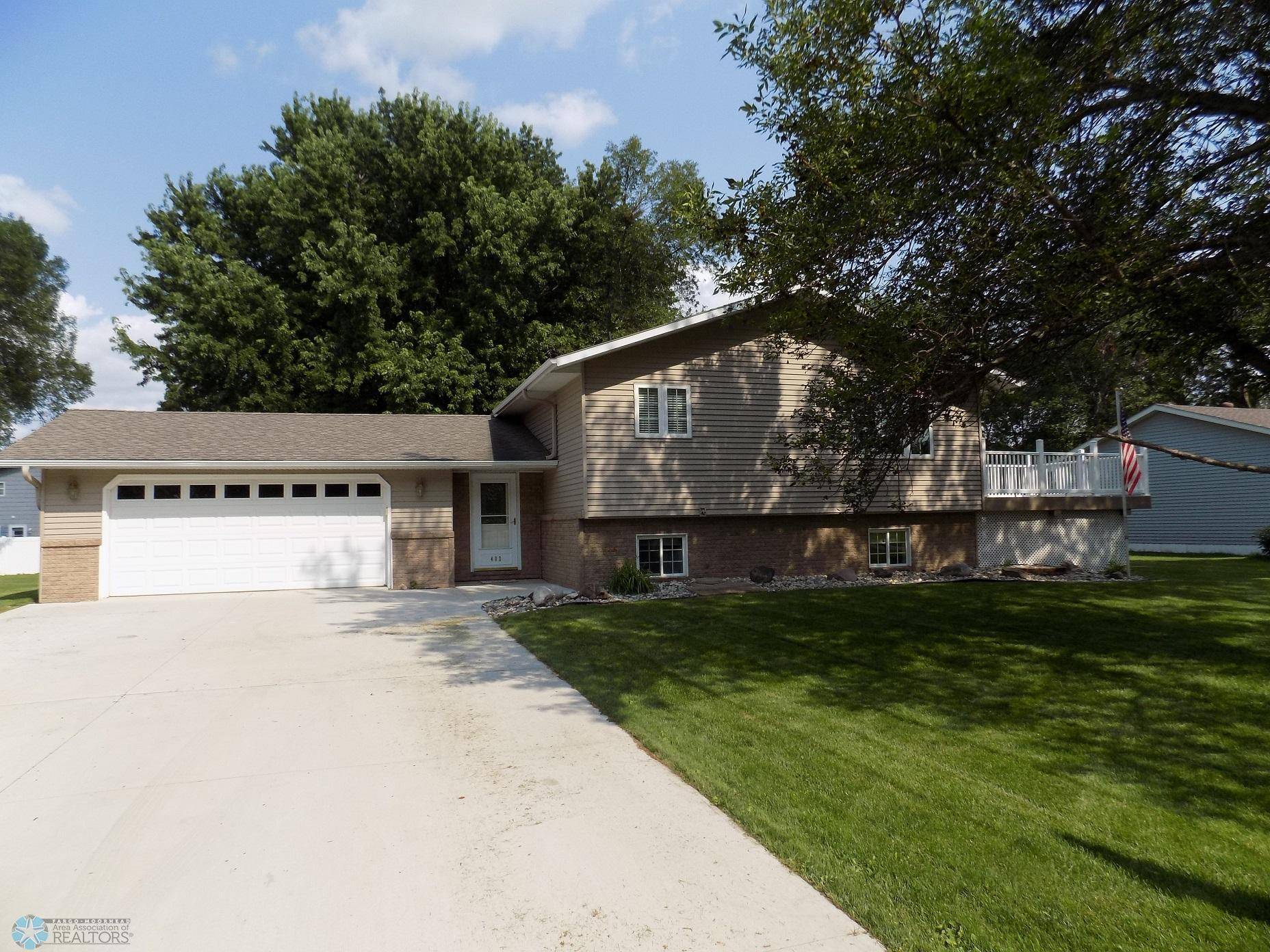 402 Ash DR, Mooreton, ND 58061