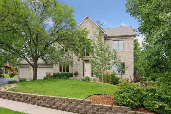 Chanhassen, MN 55317,2266 Stone Creek DR