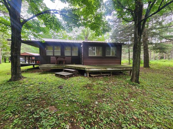 1952 Boyd LN,  Barronett,  WI 54813