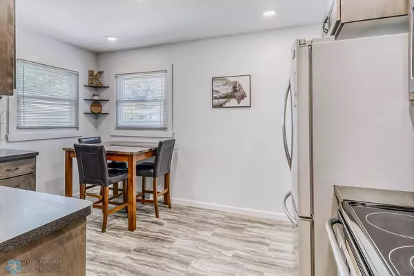 Fargo, ND 58103,1418 18th ST S