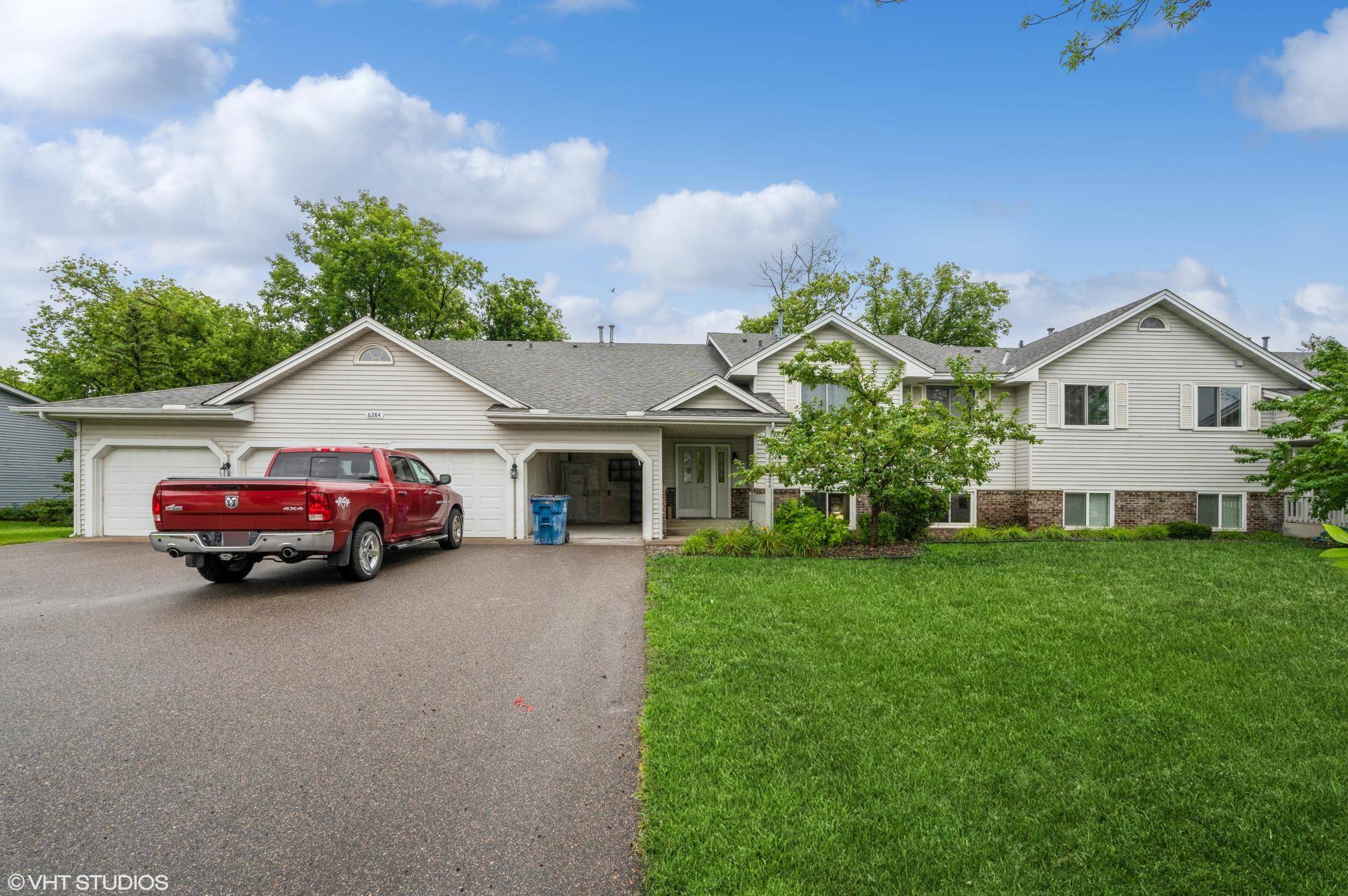 Maple Grove, MN 55369,6284 Monticello LN N
