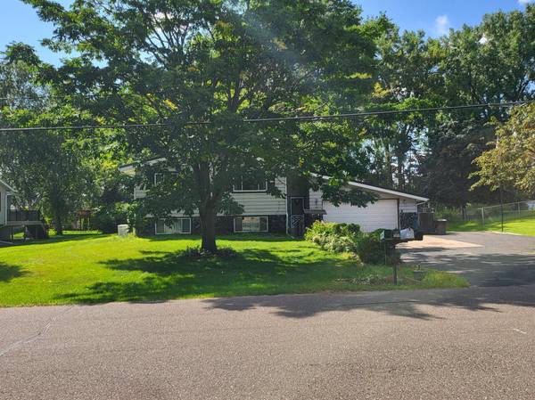 7235 Mill RD, Hugo, MN 55038