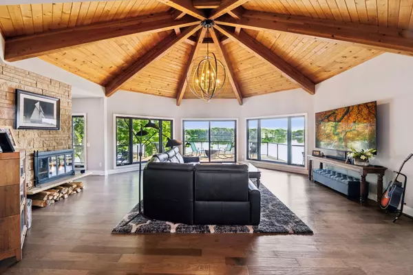 3550 Island View CIR NW, Prior Lake, MN 55372