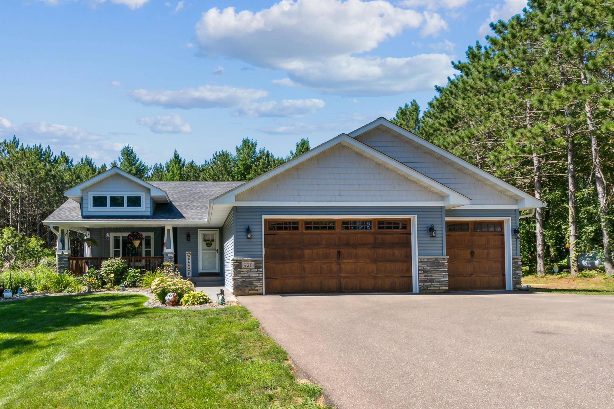 Baldwin, WI 54002,928 193rd ST