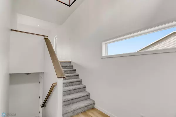 Horace, ND 58047,7043 Benji LN