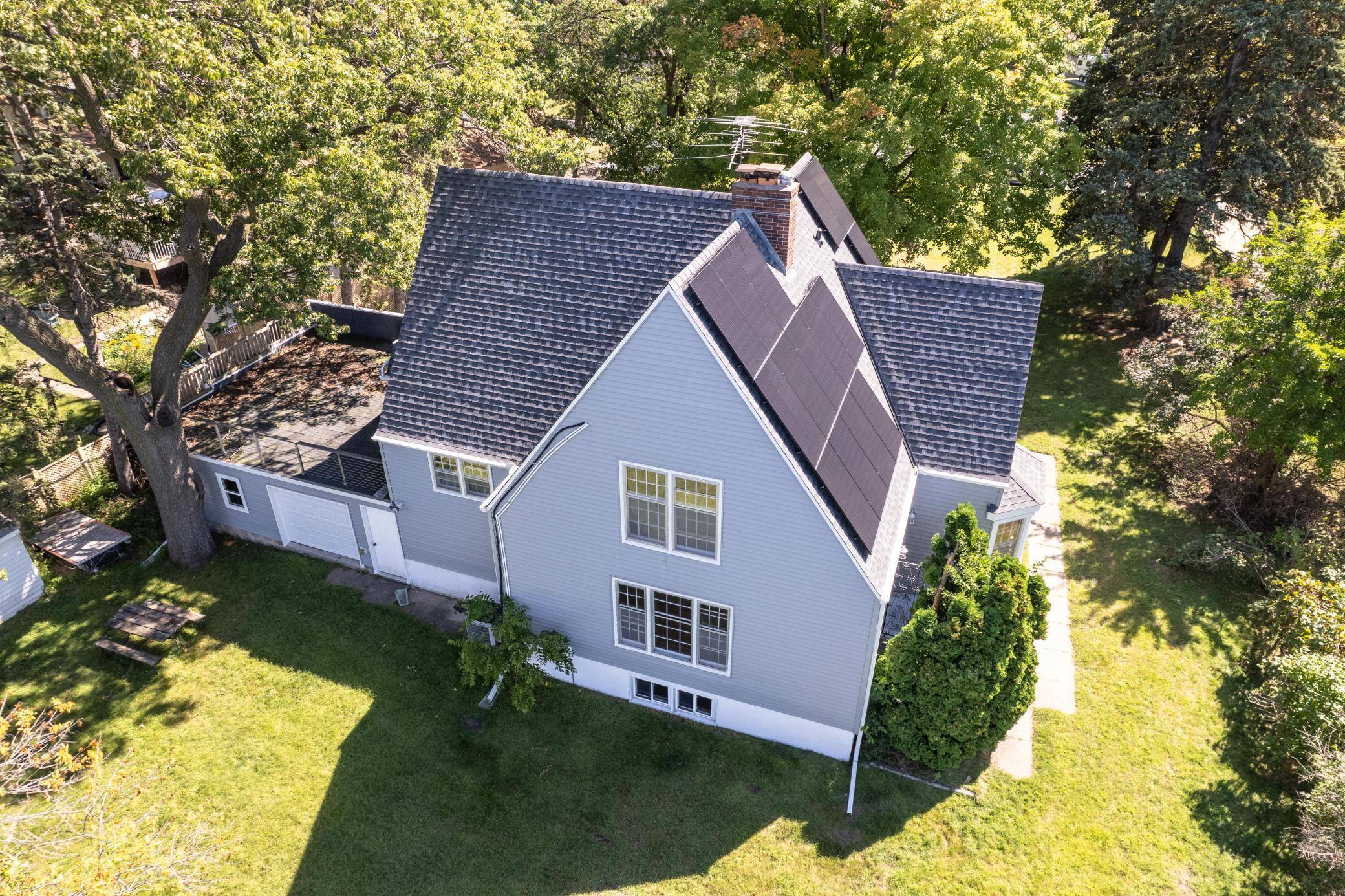 5239 Twin Lake BLVD E, Minneapolis, MN 55429