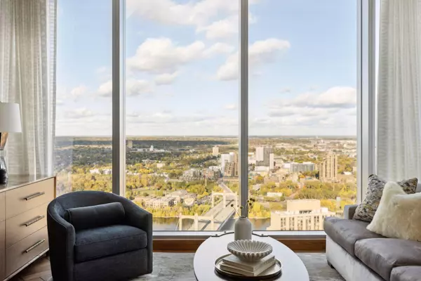 Minneapolis, MN 55401,255 Hennepin AVE