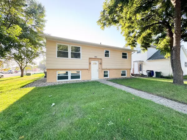 Luverne, MN 56156,203 S Estey ST