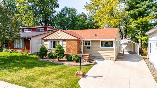 981 Bellows ST, West Saint Paul, MN 55118