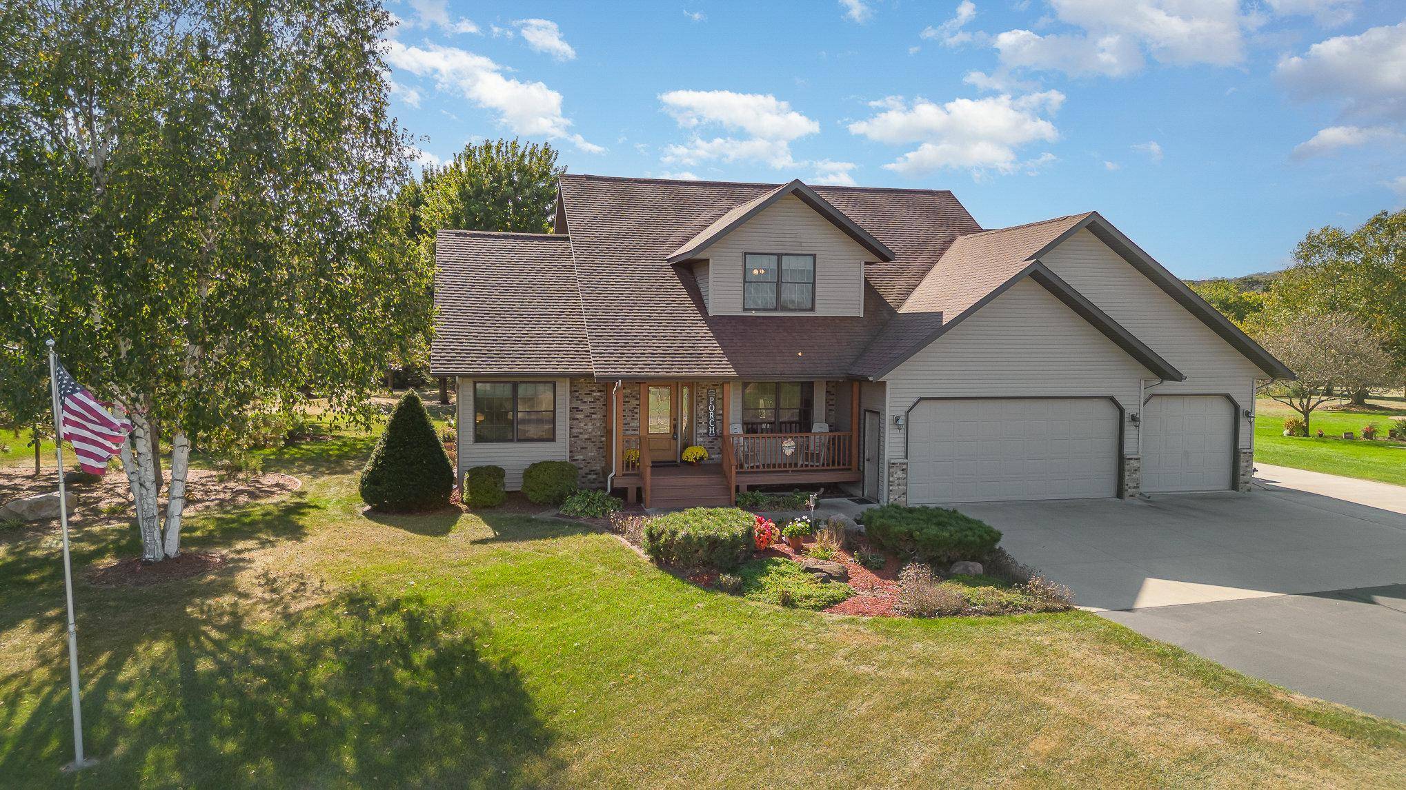 31925 Lakeview DR, Lake City, MN 55041