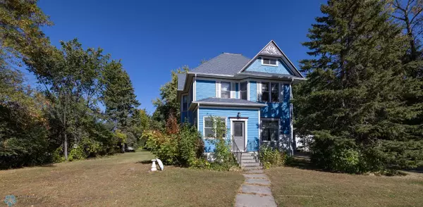 302 Np AVE E, Ulen, MN 56585