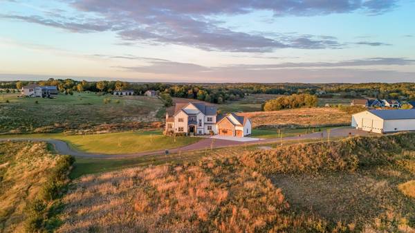 2990 Highland RD, Mound, MN 55364