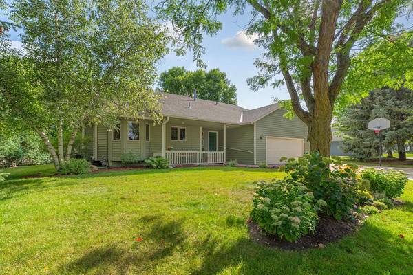 920 Aldrich DR, Northfield, MN 55057