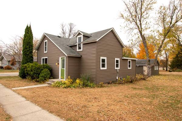 501 Miller AVE, Litchfield, MN 55355