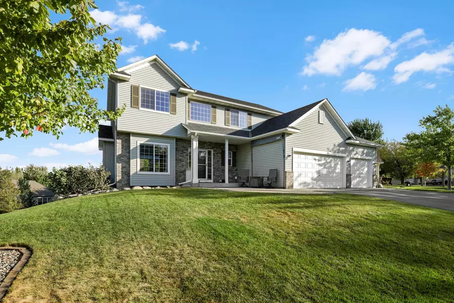 921 Firethorne TRL, Jordan, MN 55352