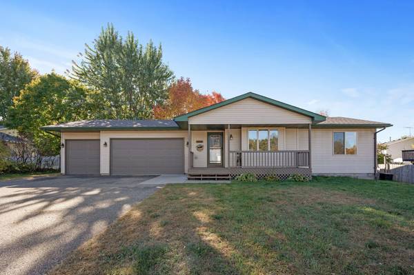 13036 6th Avenue CIR S, Zimmerman, MN 55398