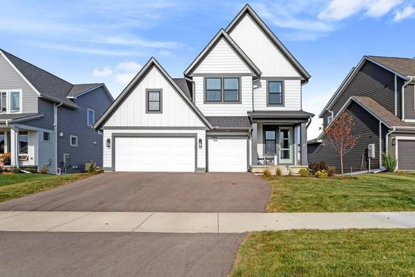 10150 Harvest TRL, Chaska, MN 55318