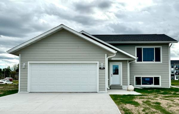 520 Garfield ST SE, Warroad, MN 56763